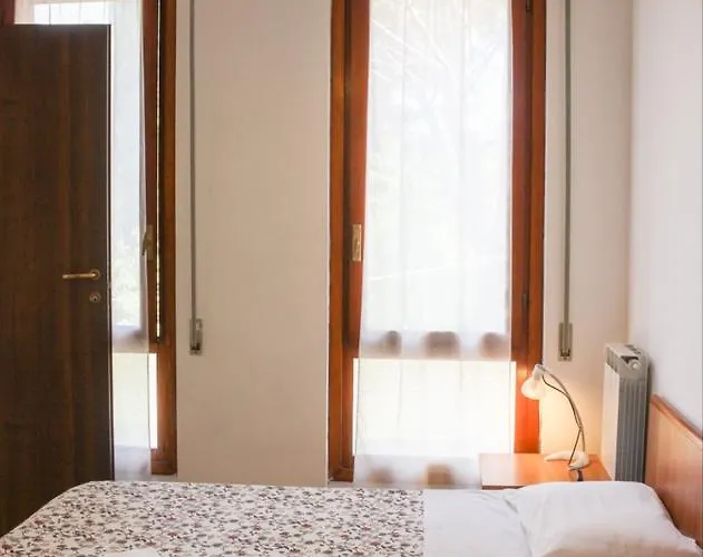 Szálloda Vittoria *